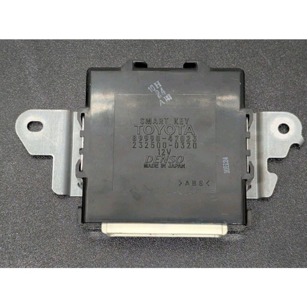 2004-2009 Toyota Prius Smart Key Ecu Module Computer 89990-47023 Oem